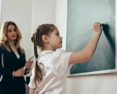 Подготовка к школе 2026: в каком возрасте отдавать ребенка и что он должен уметь