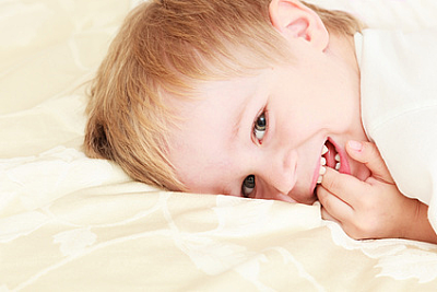 Можно ли лечить молочные зубы?