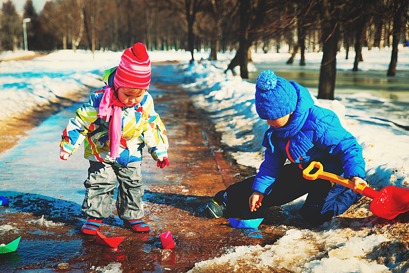 Готовимся к весне: как одевать ребенка на улицу?