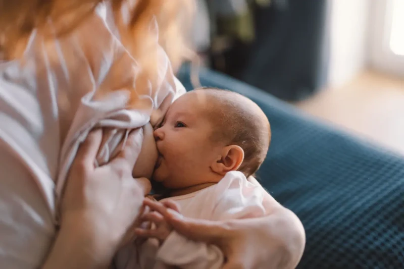 Исследование: грудное вскармливание может снижать риск развития депрессии и тревожных расстройств у женщин
