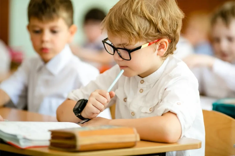 Путин поручил сделать детское такси более доступным