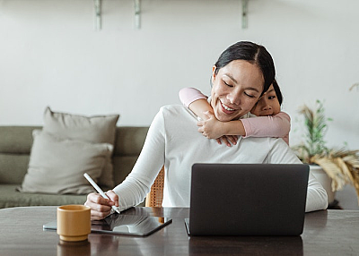 Если ребенок не играет один