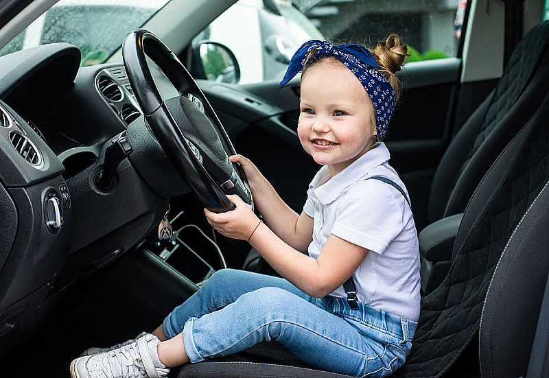 Что взять в дорогу с ребенком: 10 неочевидных, но очень нужных вещей