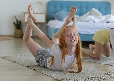 Веселая зарядка с персонажами мультфильма для детей