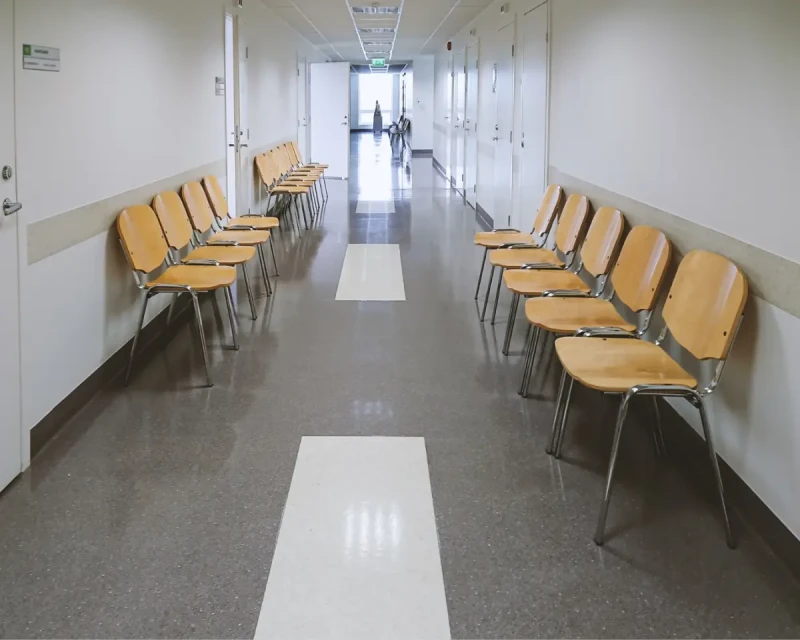 Минздрав пересмотрел список узких врачей в детских поликлиниках: что меняется