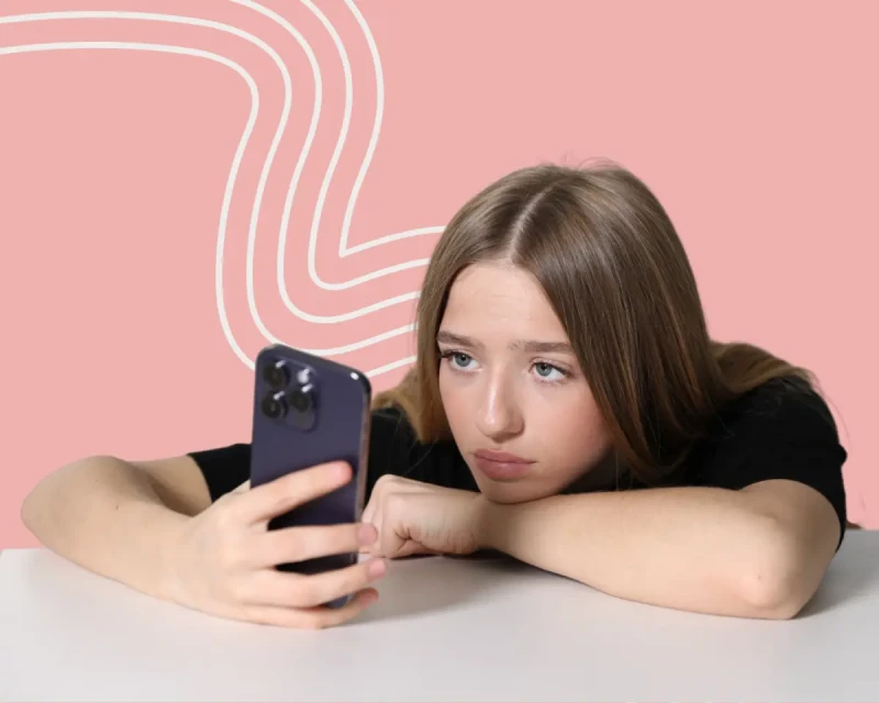 Норвегия к концу года запретит соцсети для подростков