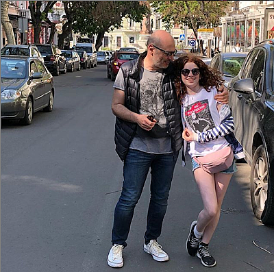 “Детей нельзя испортить любовью”. 11 правил воспитания от известного педагога Димы Зицера