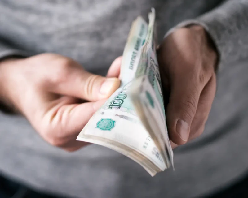 Депутат предложила засчитывать уход за ребёнком в льготный стаж для досрочной пенсии