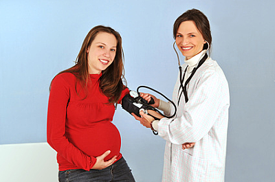 Повышенное давление у беременных (симптомы и лечение)