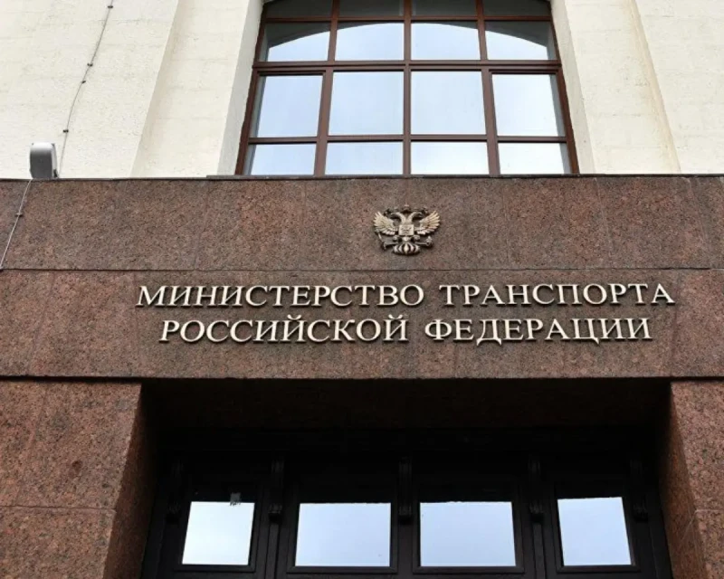 Минтранс разрешит брать в самолёт любой объем жидкости для питания детей