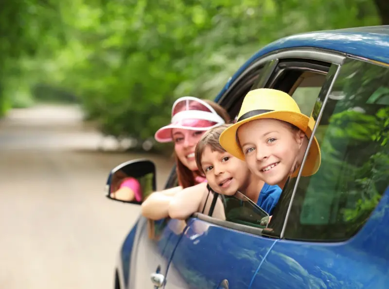 Куда поехать с ребёнком на майские праздники 2026