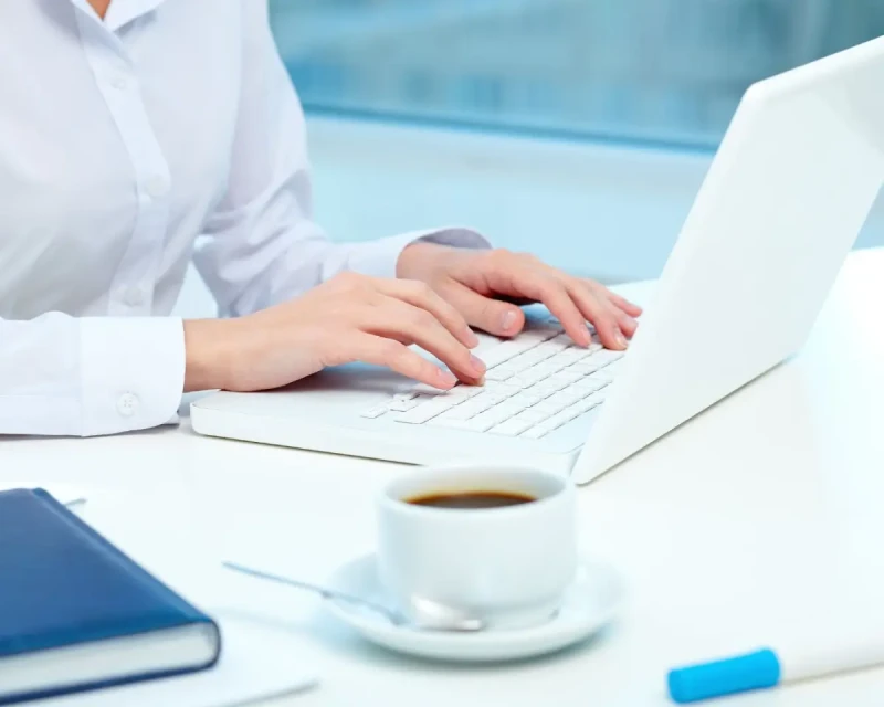 Депутат предложил сократить рабочий день для многодетных матерей на час