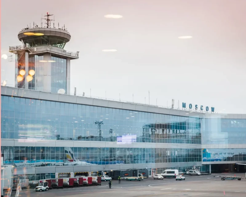 Все аэропорты в Москве временно закрыты