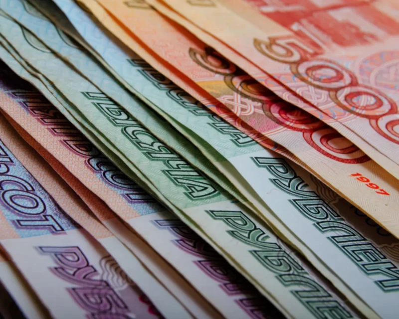 В Госдуме хотят повысить выплаты родителям маленьких детей