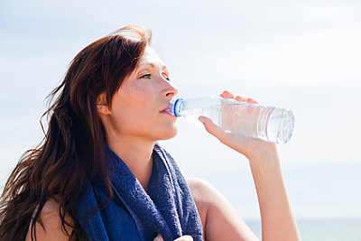 Как вода помогает худеть